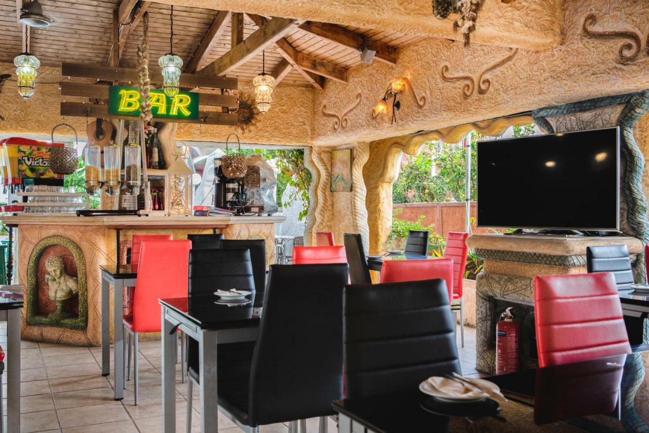 Georgina Inn Laganas Dış mekan fotoğraf
